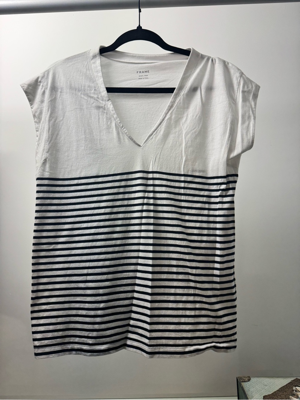 Frame Denim White V-Neck Tee with Black Stripes